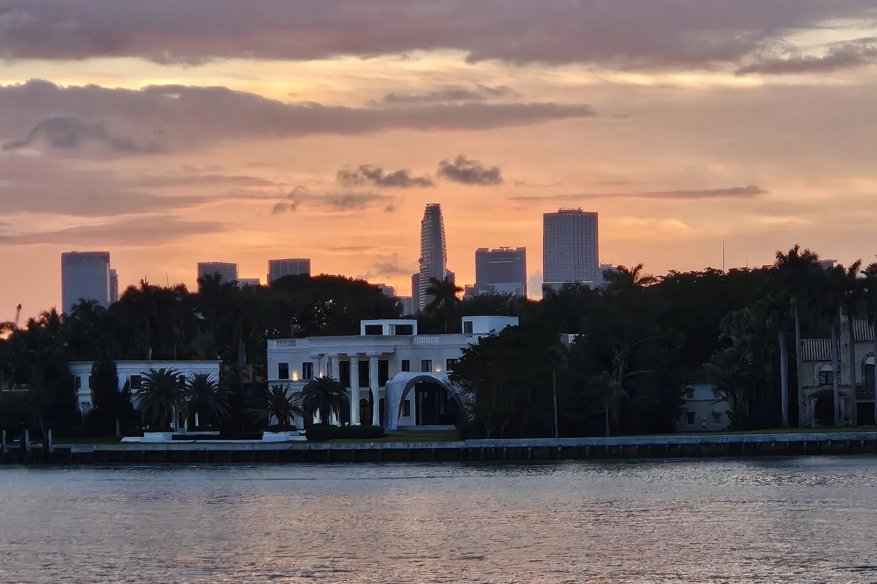 Miami Skyline Sunset Cruise of Biscayne Bay & Millionaire Homes